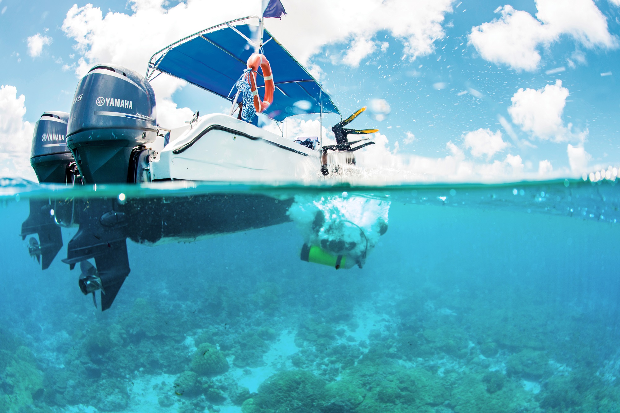 scuba diving boat seychelles